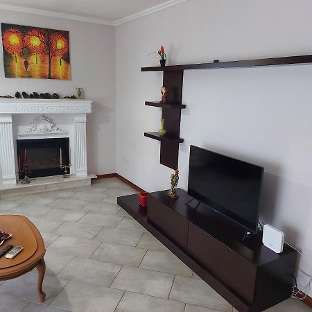 Manka' S Place Apartment Tiranë Luaran gambar