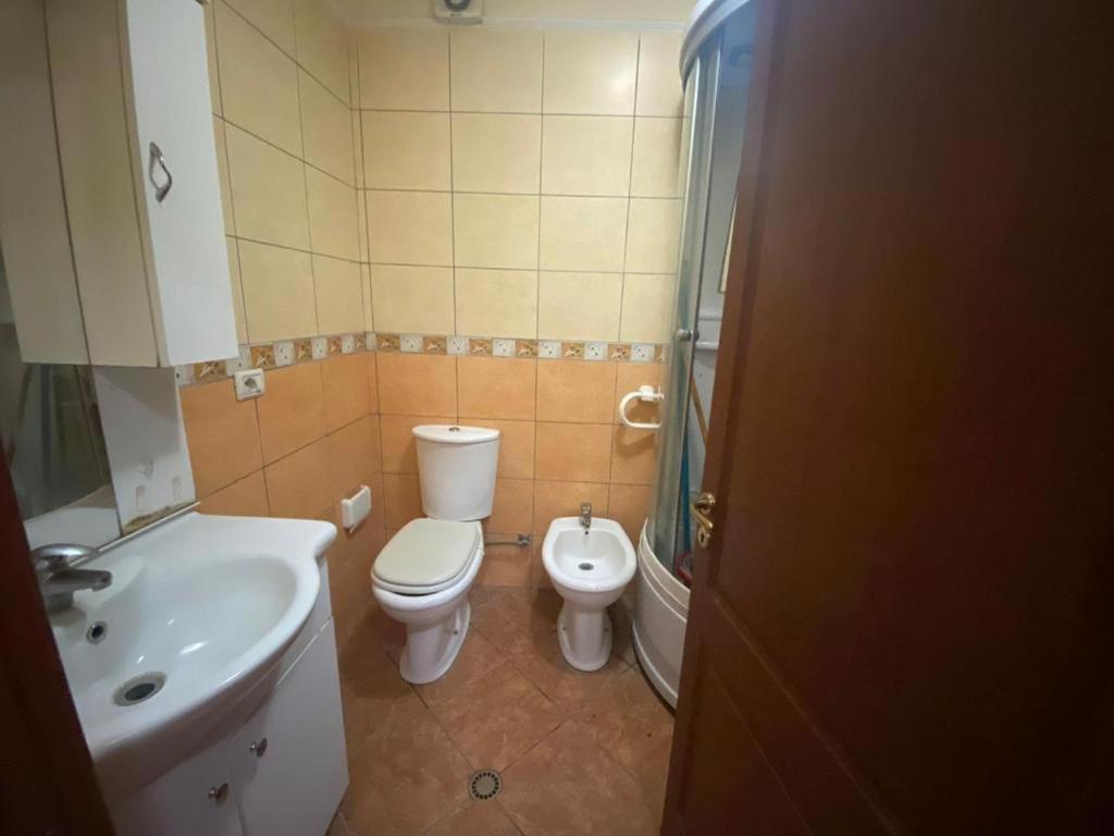 Manka' S Place Apartment Tiranë Luaran gambar