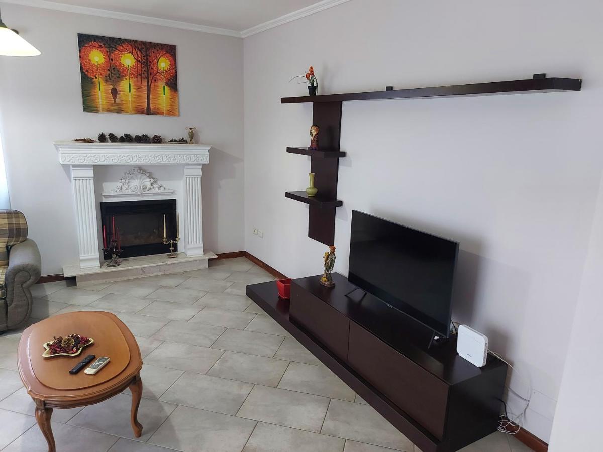Manka' S Place Apartment Tiranë Luaran gambar